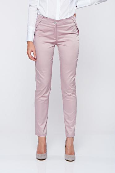 Pantaloni PrettyGirl rosa conici cu talie medie cu aspect satinat