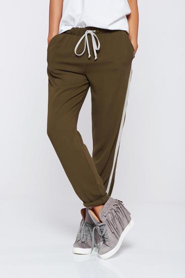 Pantaloni PrettyGirl khaki casual cu buzunare cu elastic in talie