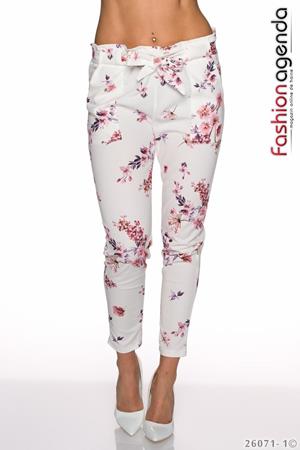 Pantaloni cu croi drept albi cu imprimeu floral Idris