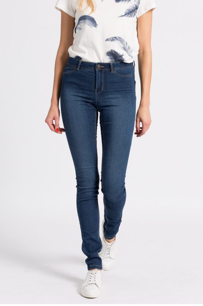 Jeansi albastru inchis slim cu talia joasa Vero Moda