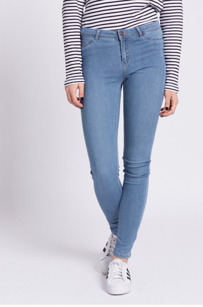 Blugi slim fit Vero Moda din denim elastic albastru deschis